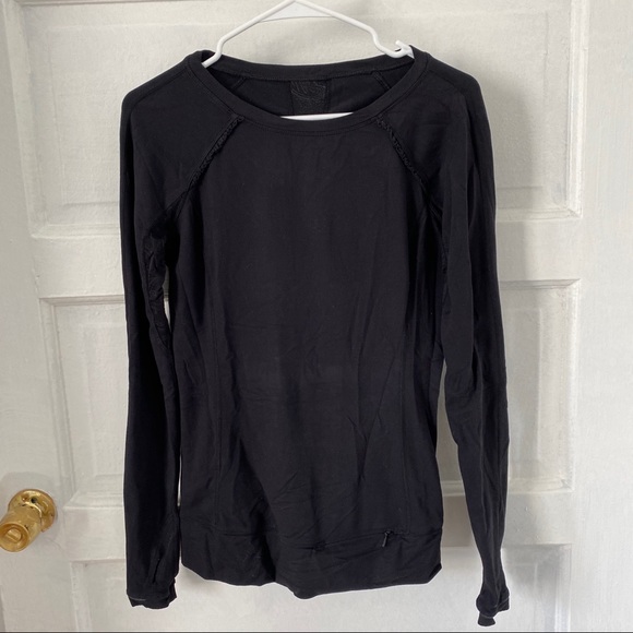 lululemon athletica Tops - LULULEMON LONG SLEEVE SIZE 6